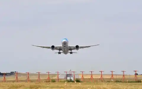 Abflug: uçuşu