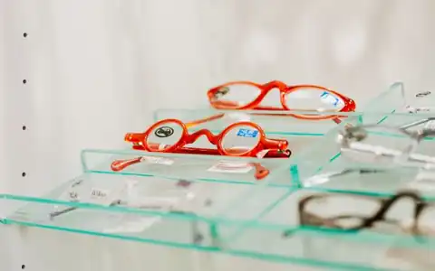 Brille: eynək