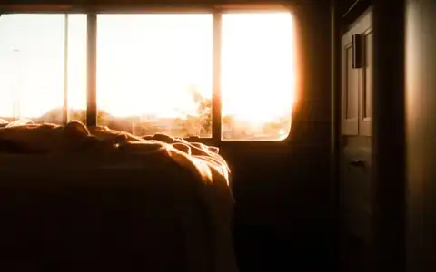 Fenster: pəncərə