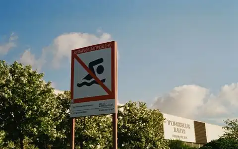 gefährlich: təhlükəli