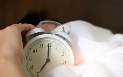 Jetlag: saat qurşağı yorğunluğu