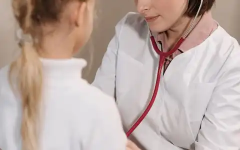 Kinderarzt: uşaq həkimi