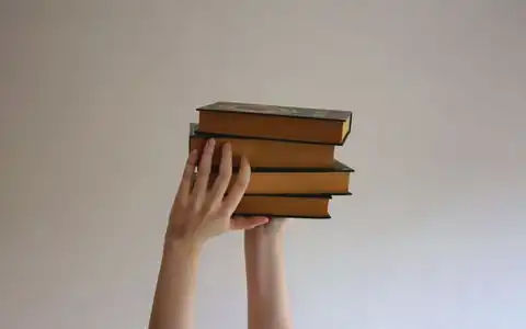 klug: ağıllı
