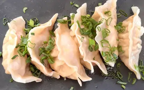 Knödel: xəmir kündəsi