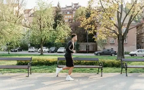laufen: qaçmaq