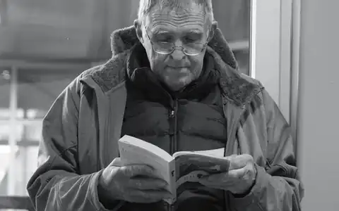 Leser: oxucu