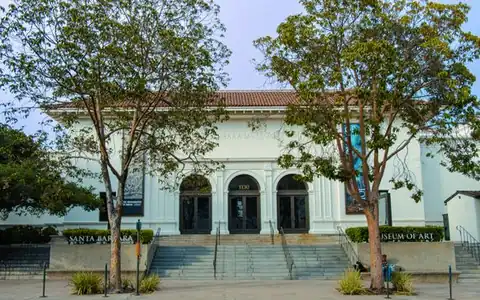 Museum: muzey
