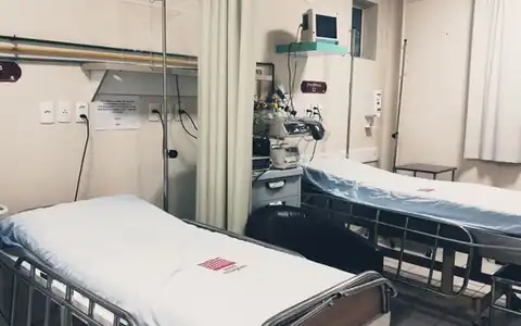 Notaufnahme: təcili yardım şöbəsi