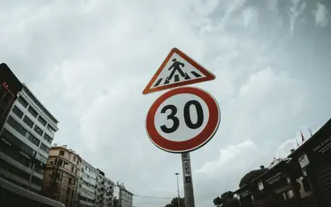 Schild: lövhə