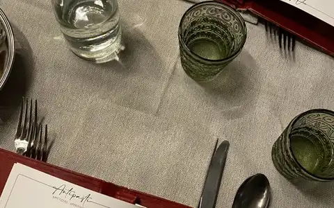 Speisekarte: menyu