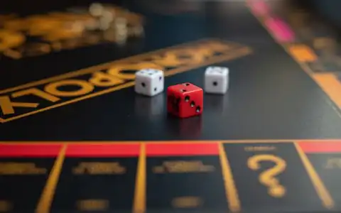 Spiel: oyun