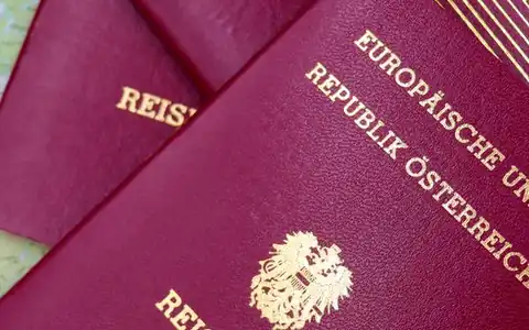 Staatsangehörigkeit: vətəndaşlıq