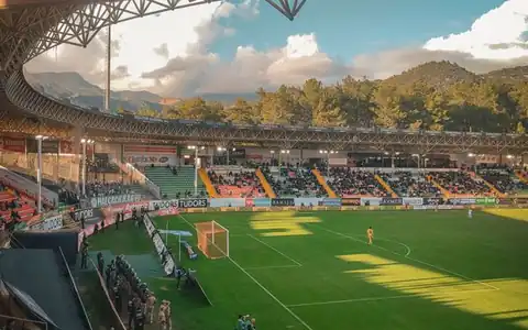 Stadion: stadion