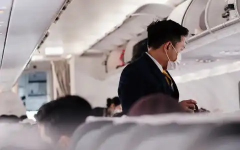 Steward: kişi bort bələdçisi