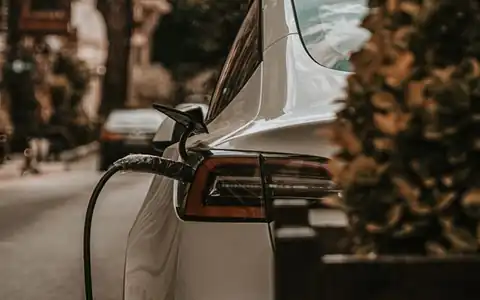 tanken: yanacaq doldurmaq