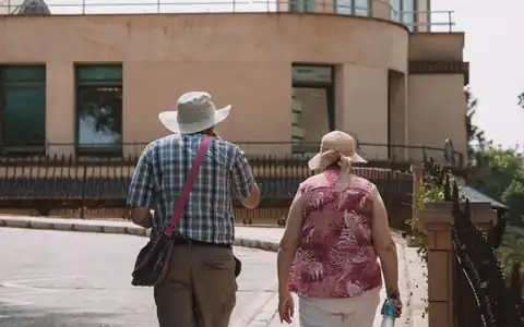 Tourismus: turizm