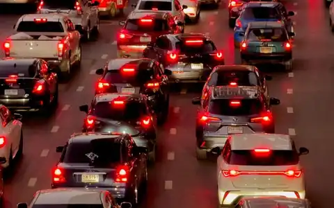 Verkehr: nəqliyyat