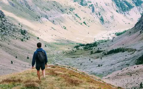 wandern: piyada gəzmək