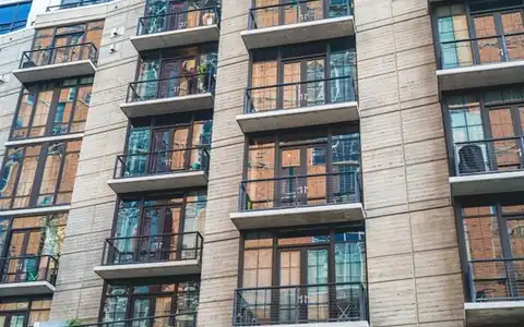 Wohnung: mənzil